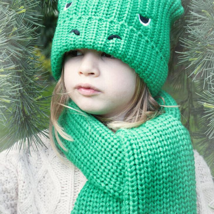 groene gebreide sjaal dino