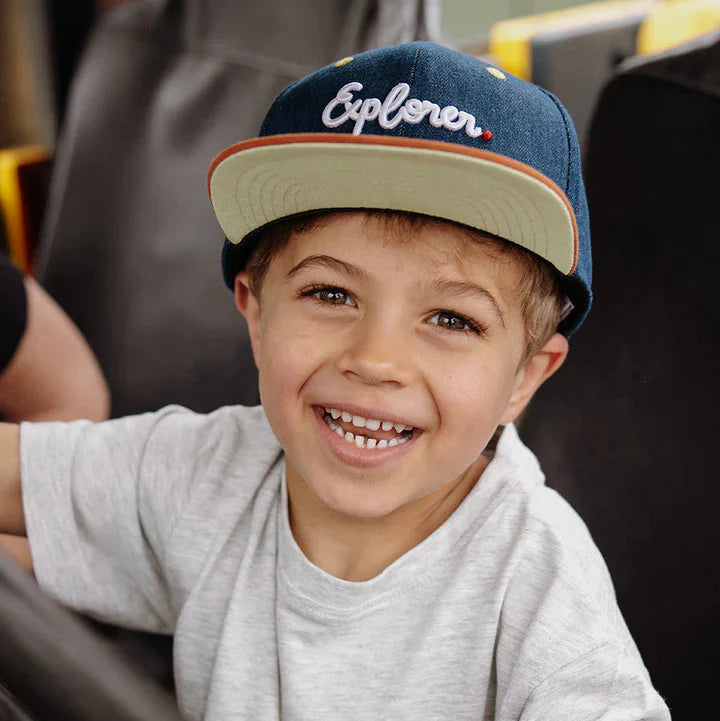 jeans pet hello hossy jongenspet donkerblauw explorer