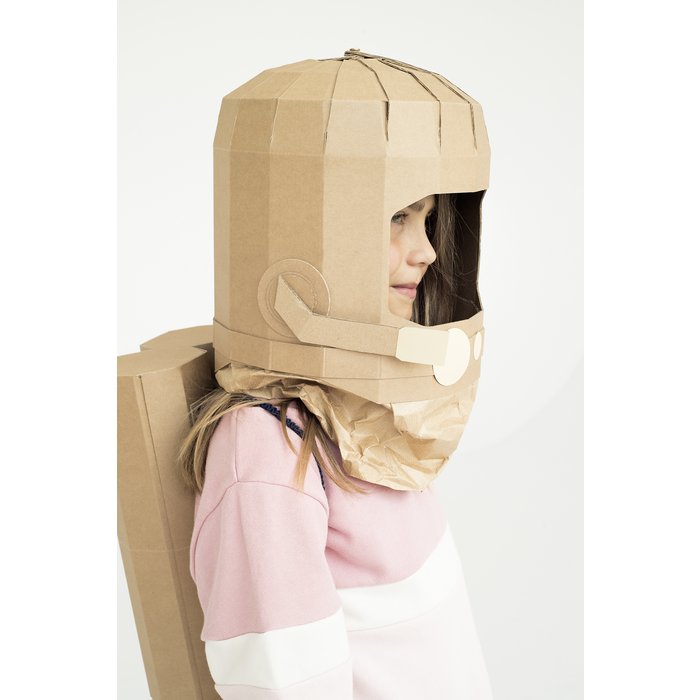 DIY • Astronaut - Helloboy