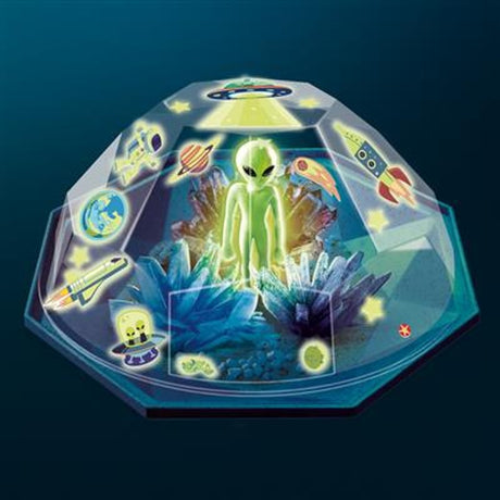 Ruimteterrarium met blauwe en paarse kristallen, een groene alien en oplichtende ruimtestickers.