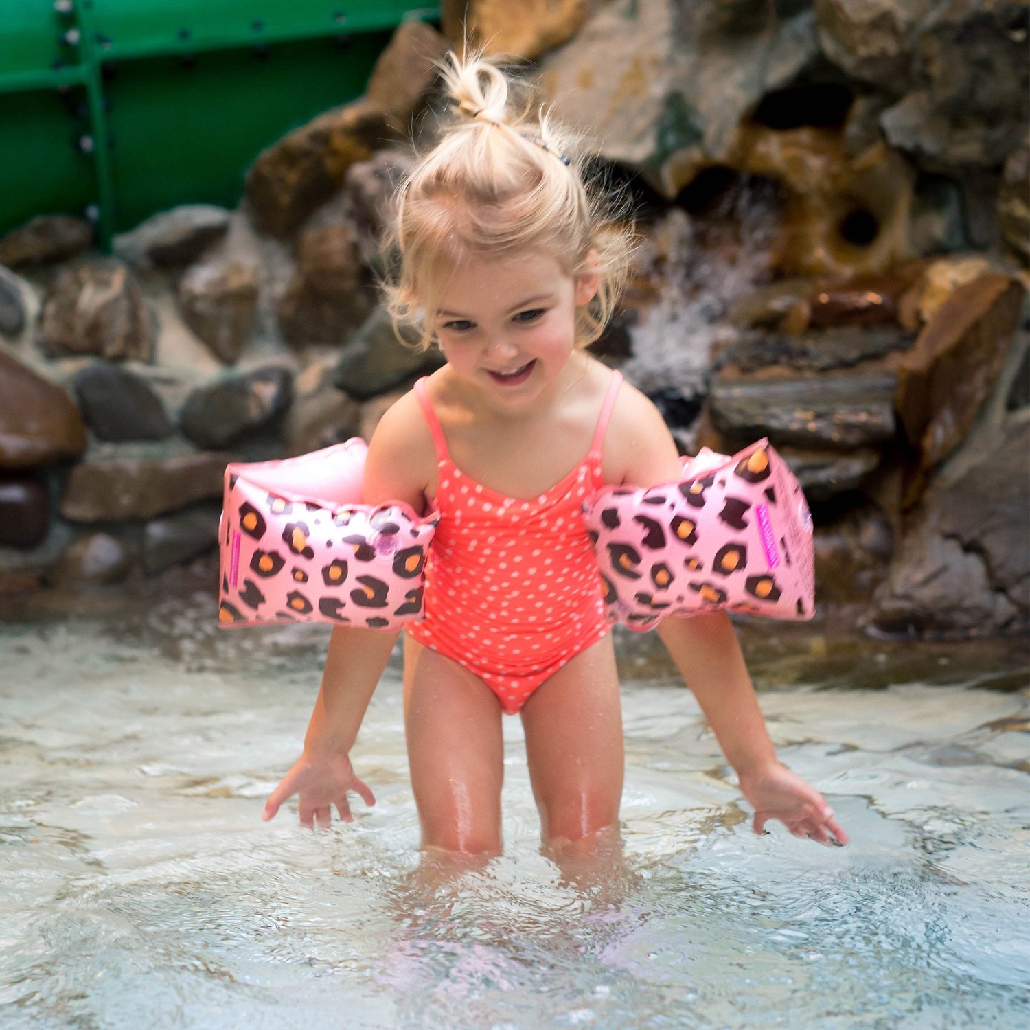 Zwembandjes Panter Rosé • 2-6 jaar